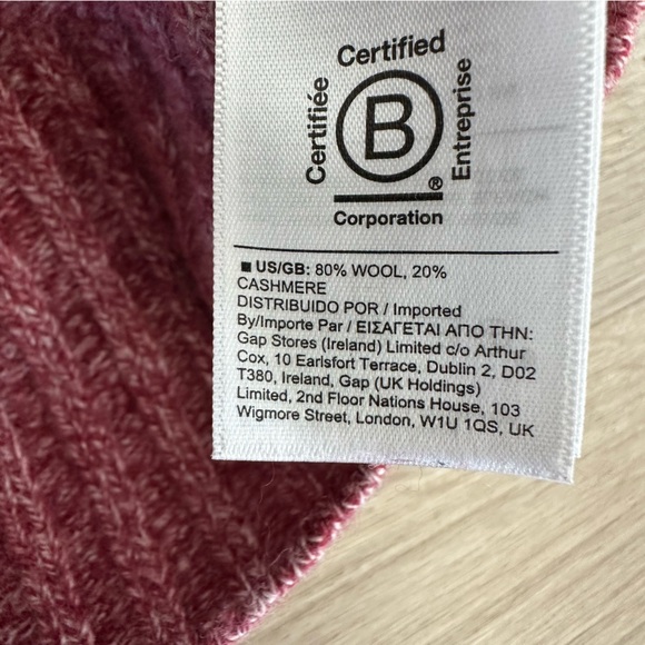 Wool and Cashmere Athleta Sweater - small, rose, timeless capsule wardrobe - Picture 5 of 9